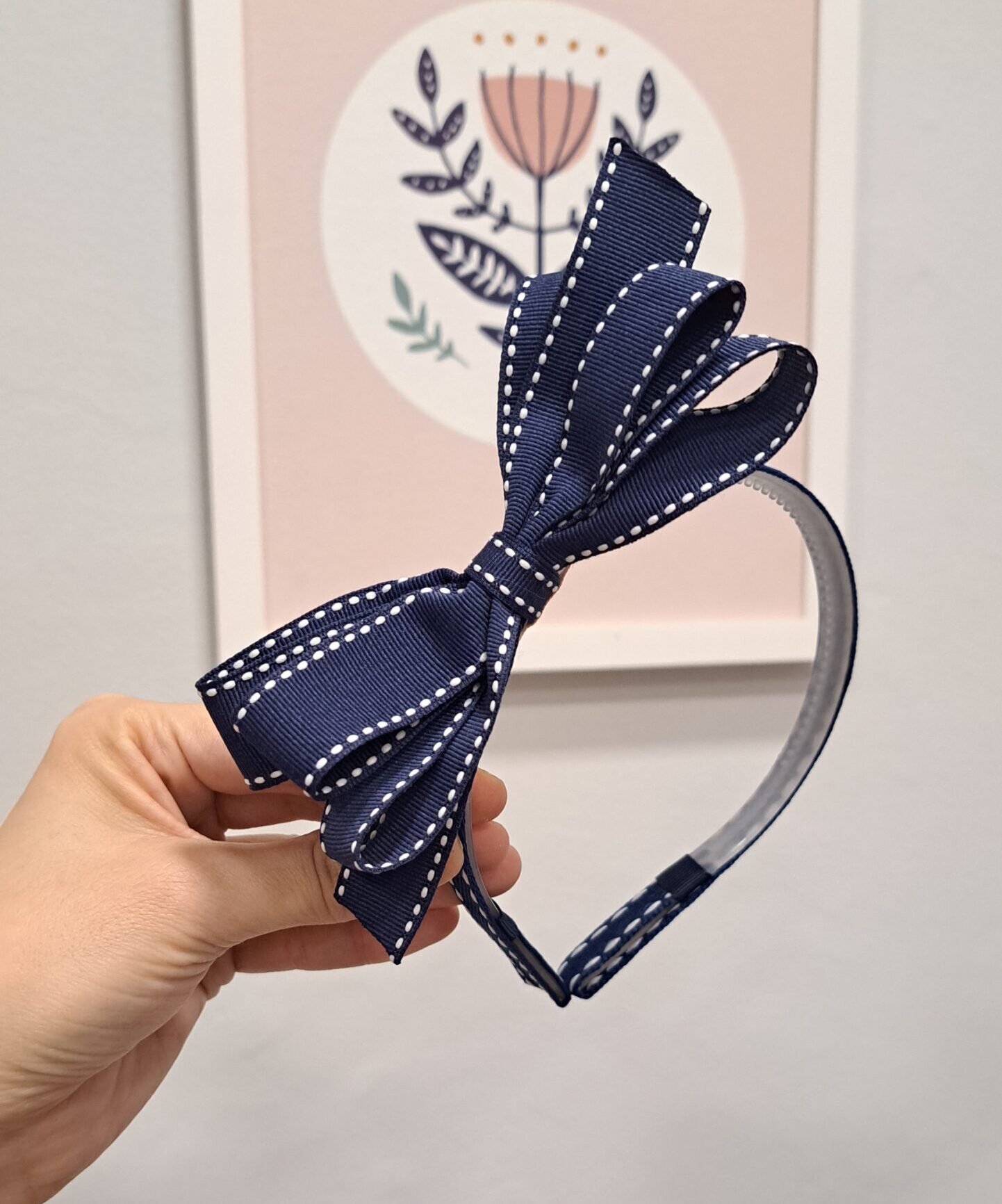 20260202_180032 Tiara Charlotte Azul marinho - Imagem 1