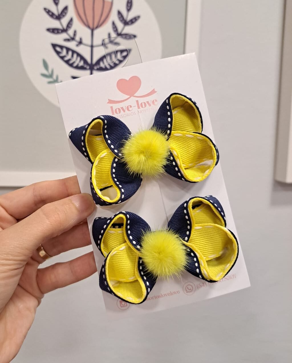 WhatsApp Image 2026-01-28 at 20.48.16 Par de laços pelúcia - Imagem 1